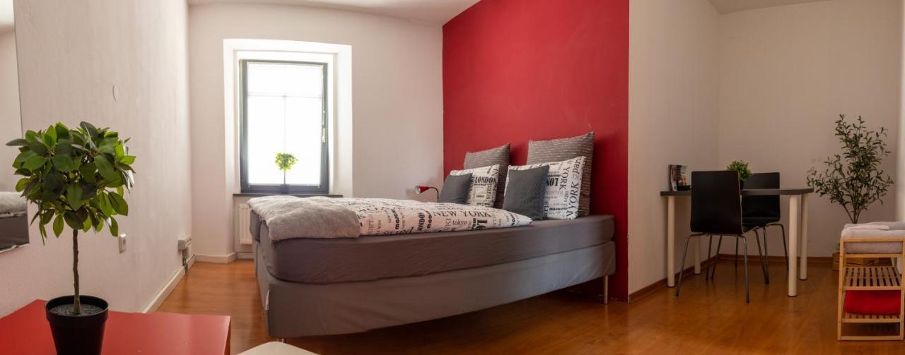 Cukrarna Guest Accommodation Kranj Extérieur photo