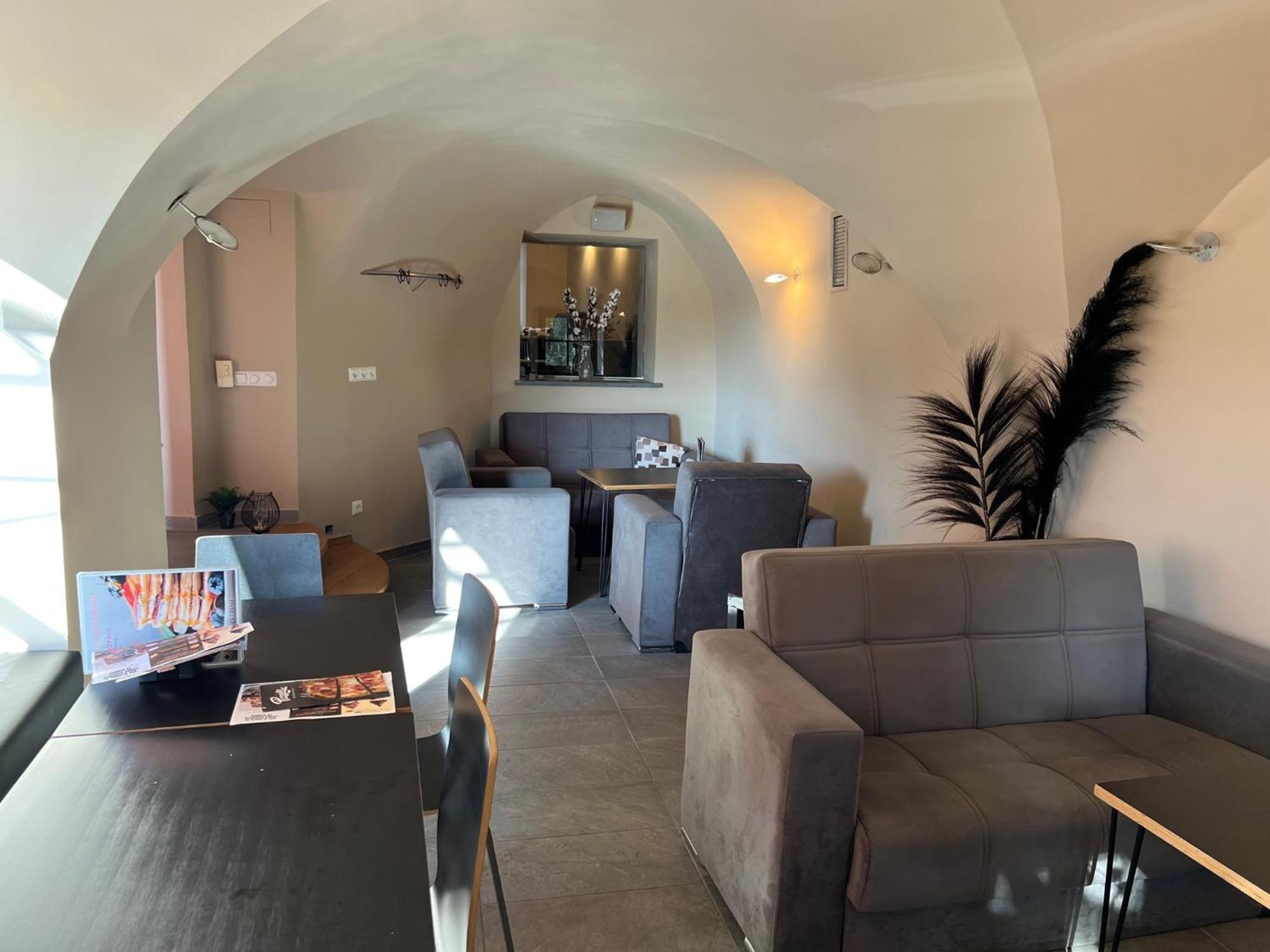 Cukrarna Guest Accommodation Kranj Extérieur photo