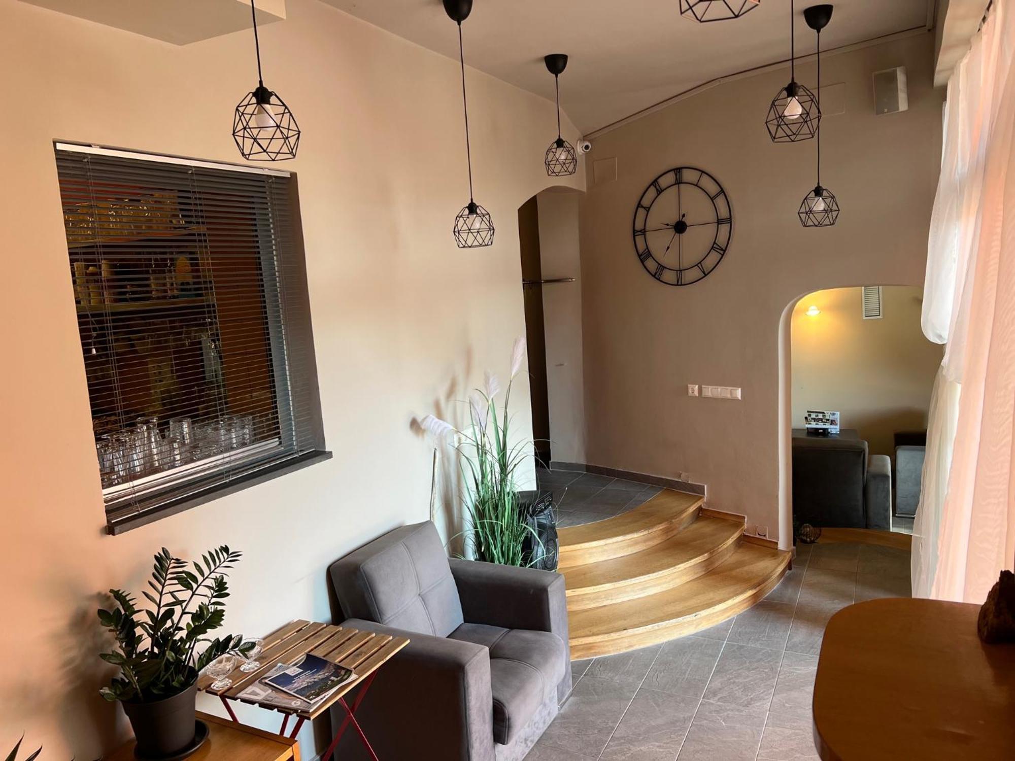 Cukrarna Guest Accommodation Kranj Extérieur photo